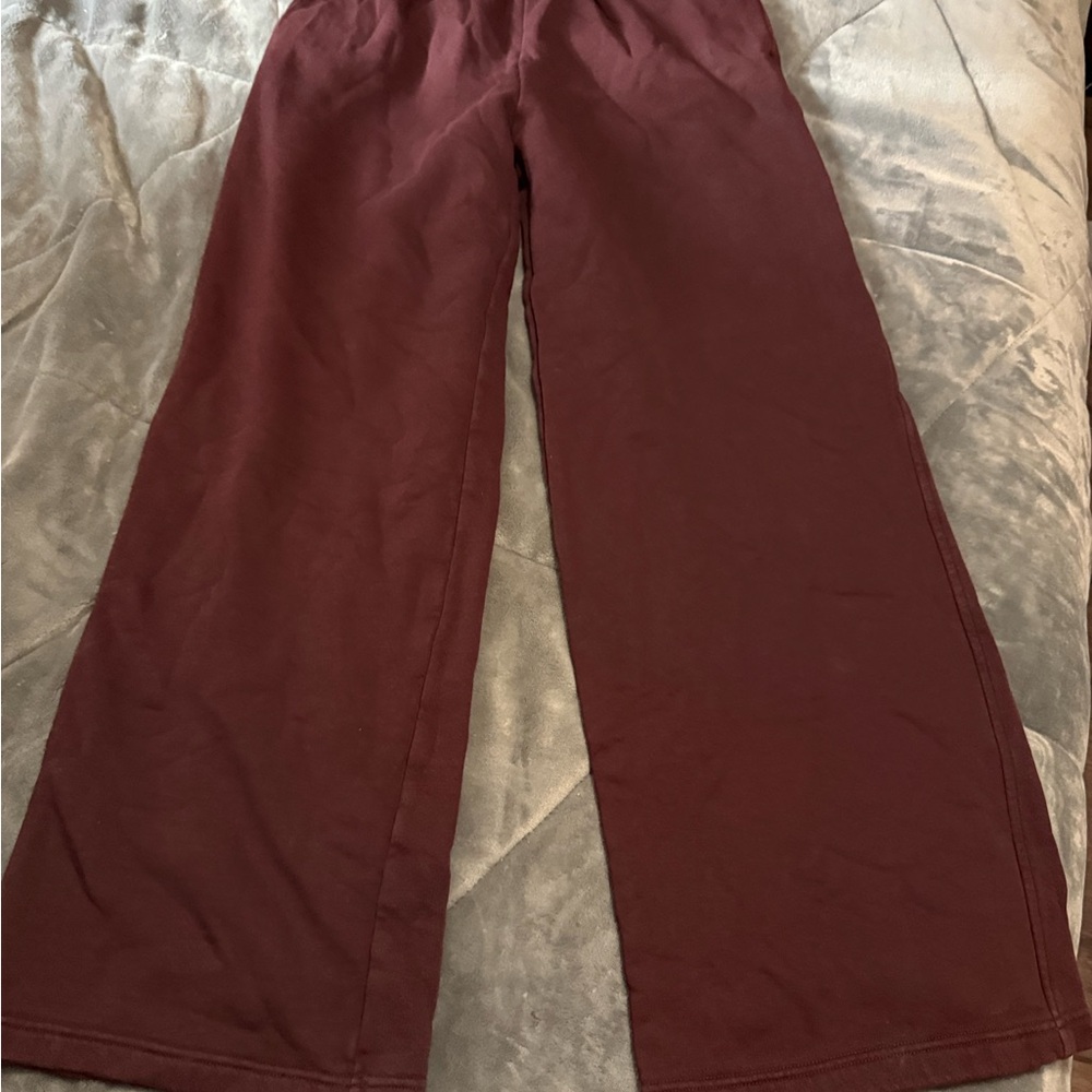 Good American Women’s Burgundy Wide-Leg Sweat Pants